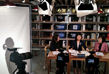 曹曉靜律師錄制《律師幫幫忙》節目現場。